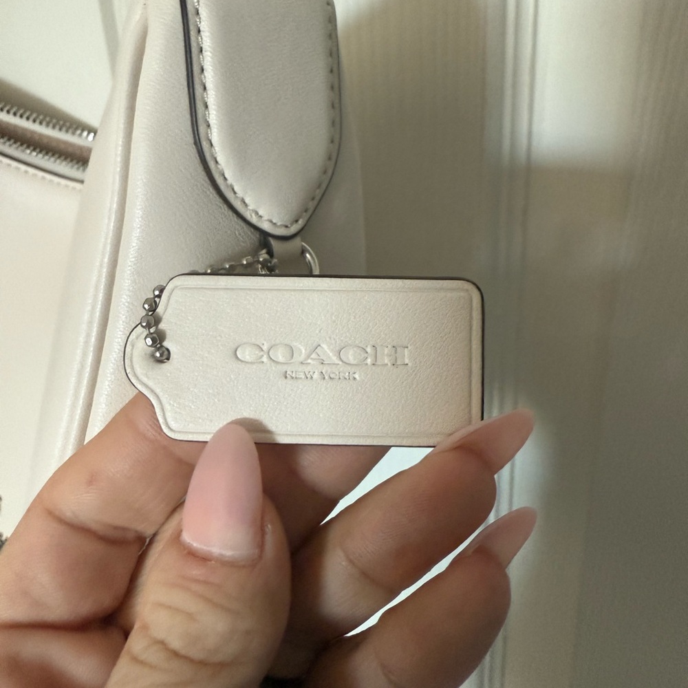 Coach Cream Crescent Leather Shoulder Bag with Silver Hardware - Picture 2 of 5